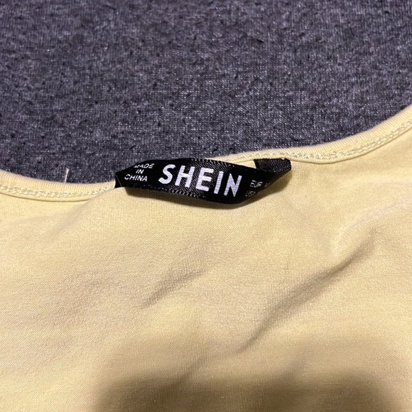Green SHEIN crop top size medium - Picture 6 of 7